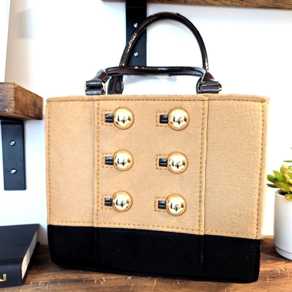 Rare Kate Spade A2-1002
